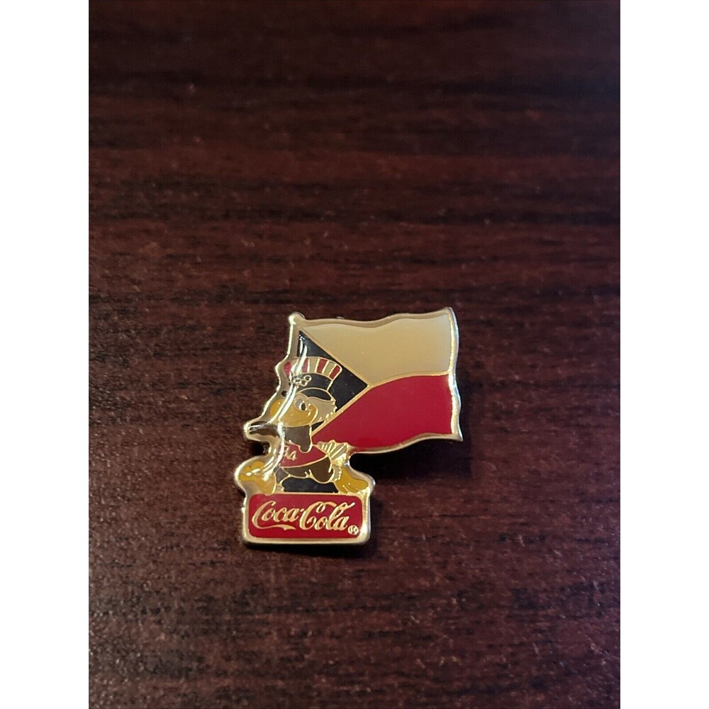 Vintage 1984 LA Olympics Coca Cola Sam Eagle Czechoslovakia Flag Lapel Pin